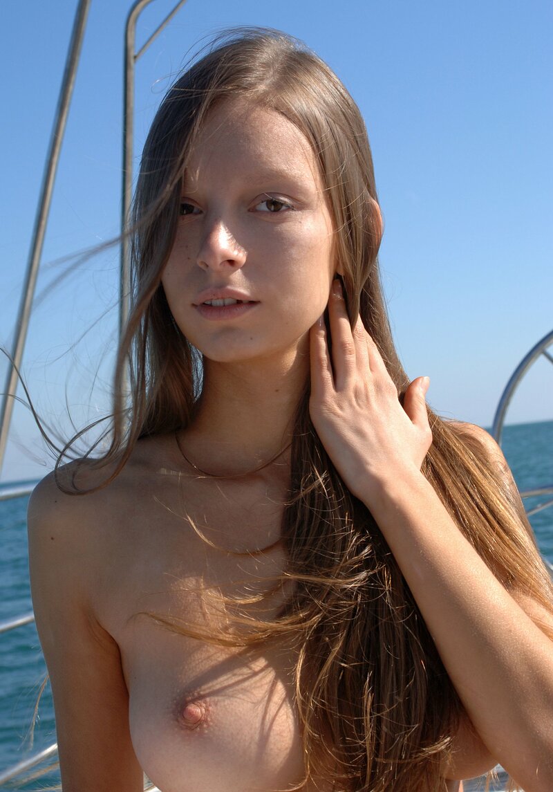 Марина, 18 лет, 1 размер груди